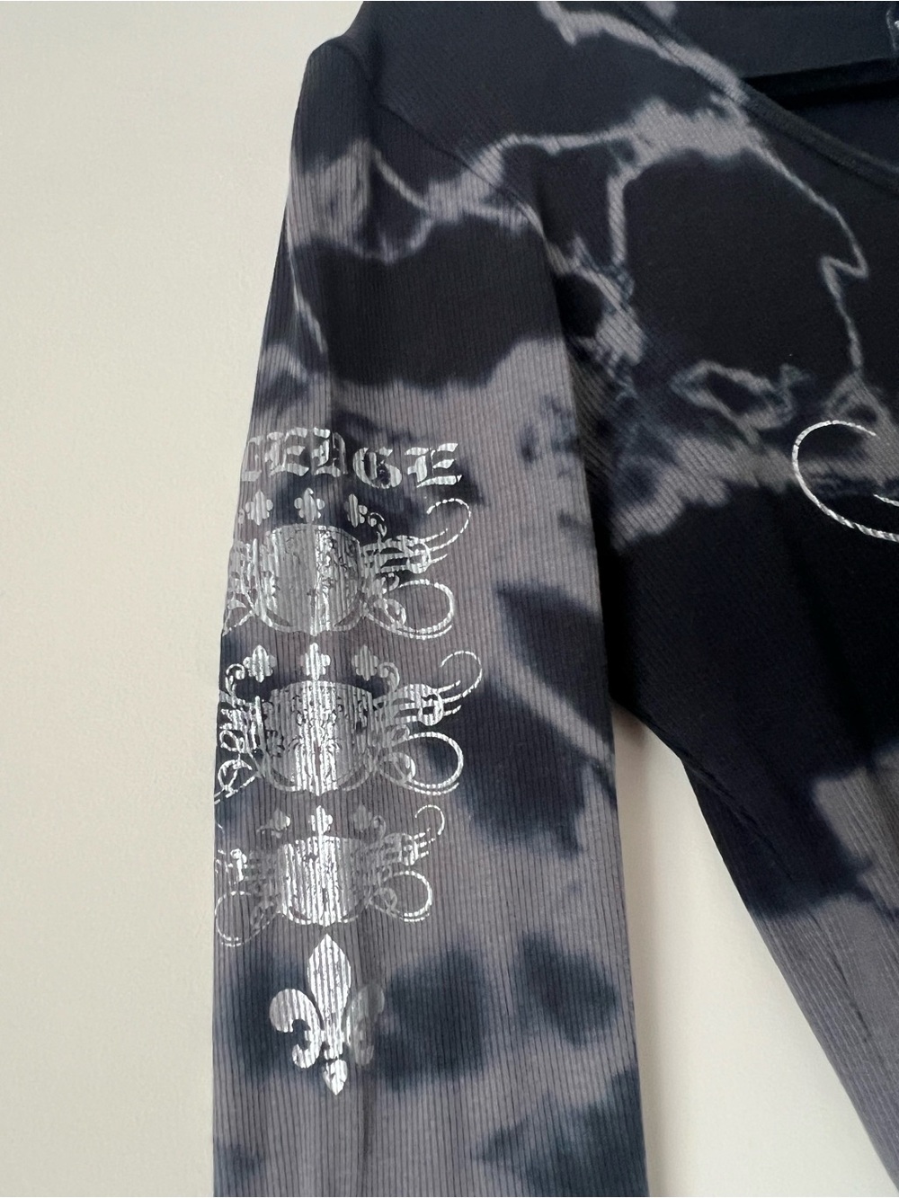 Vintage Sledge USA Y2K Cyber Grunge Tie Dye V Neck Thermal Graphic LS - Picture 4 of 8